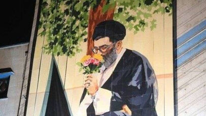 رونمایی از هم‌نگاره «وقت بوییدن گل» در سینما سپیده تهران