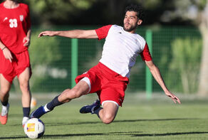 پرسپولیس از مدافع لژیونر خود رونمایی کرد