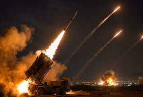 US launches fresh strikes on Iran as Tehran reports retaliatory attacks on US bases in Kuwait, Jordan
