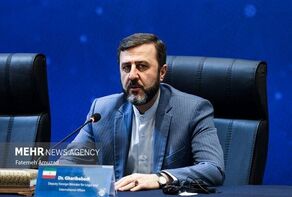 No ship can pass Strait of Hormuz without Iran's permission