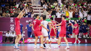 منتخب إيران للناشئين يتوج بطلا لكأس العالم للكرة الطائرة