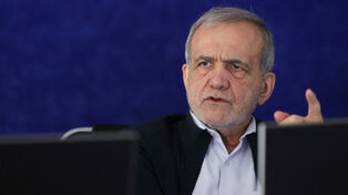 پزشکیان خواستار توسعه دورکاری در دستگاه‌های دولتی شد