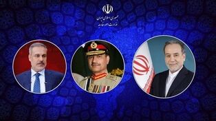 Iran’s FM discusses regional developments with Turkish, Pakistani officials