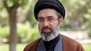 قائد الثورة الإسلامية يعزي برحيل آية الله السيد شبيري زنجاني (رض)