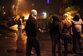 عشرات الجرحى في تصدي الفلسطينيين للقوات الاسرائيلية في بلدة العيزرية بالقدس المحتلة