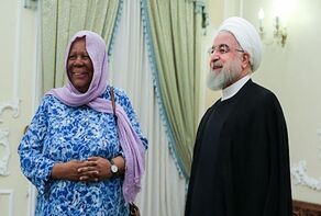 روحاني يدعو لتكثيف المشاورات مع جنوب افريقيا في دعم فلسطين واليمن.. وبريتوريا تدعو واشنطن للعودة للاتفاق النووي