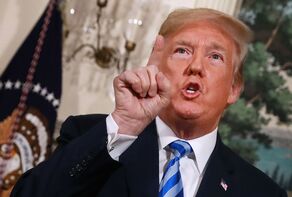 مسؤولان أميركيان يحذّران من تداعيات نهج ترامب العدائي ضد ايران