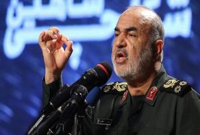 الحرس الثوري: سنقلب معادلة الحظر الاميركي.. والقوى الاستكبارية تشعر بالزوال