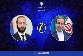 عراقجی ونظیره الأرمینی یتباحثان هاتفیا

