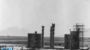 «تخت جمشید» در دهه ۱۳۴۰