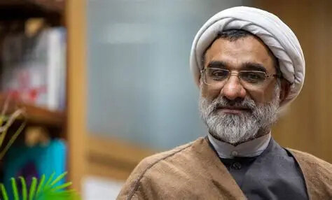 خسروپناه: سقف سنی جذب اعضای هیئت علمی به ۴۵ سال بازگردد

