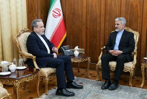 Araghchi meets new Iranian ambassador to Uganda