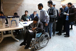 برلمانيات ايران.. التيار المبدئي يهيمن على المقاعد وقاليباف الأوفر حظاً في طهران