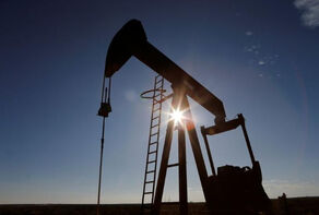 Oil loses 4% after Trump gets coronavirus