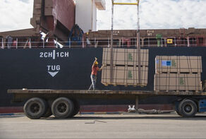 Iran Ups Non-Oil Exports by 6.2% in 11 Months