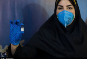 تطعيم 30 الف عامل نظافة في ايران بلقاح كورونا