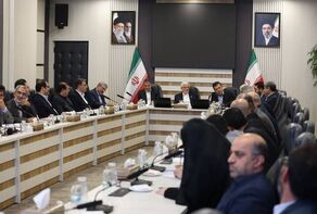 عارف: باید ظرف دو سال به جایگاه اول منطقه در فناوری‌های نوظهور برسیم