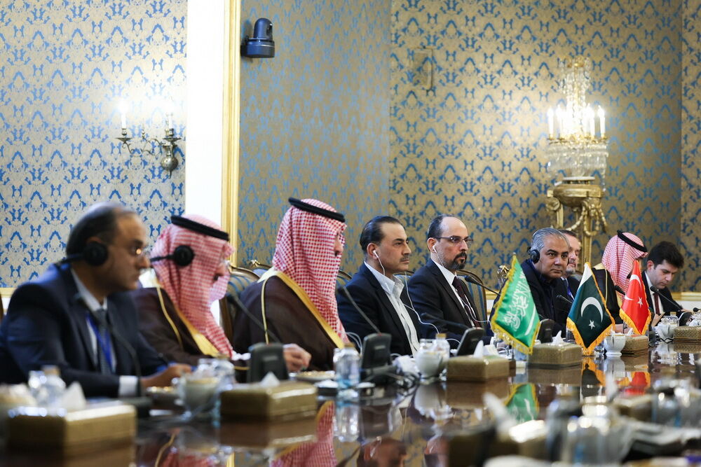 دیدار مقامات ترکیه، پاکستان و عربستان با رییس جمهور