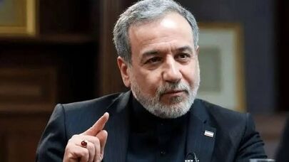 وزیر امور خارجه بر تداوم رایزنی‌های فعال دیپلماتیک تاکید کرد