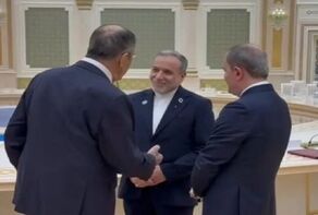 Iranian, Russian, Azerbaijani foreign ministers hold brief talks ahead of CIS summit