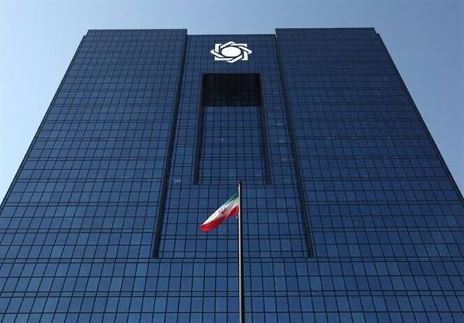 خبر مهم برای خریداران دلار؛ تغییر در سقف عرضه ارز