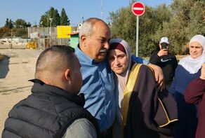آزادی خبرنگار فلسطینی پس از ۴۵۰ روز اسارت در زندان‌های اسرائیل