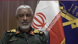 دریادار عظمایی: ناوهای آمریکایی جرأت نزدیک شدن به تنگه هرمز را ندارند