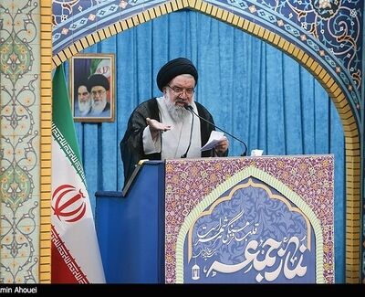 آیة الله خاتمی: الرئیس الإیرانی حوّل الأمم المتحدة إلى محکمة

