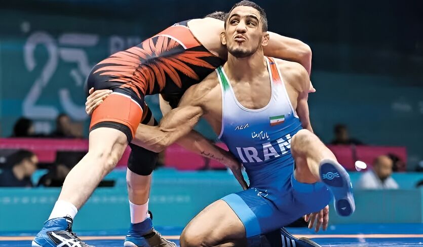 کشتی آزاد قهرمانی جهان 2026 ؛ رحمان عموزاد بازهم طوفان به پا کرد ؛ یزدانی در ثانیه آخر مغلوب آرش یوشیدای شد + فیلم کشتی ها